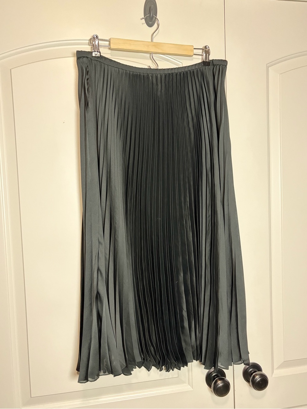 Tracy Reese Women's Sunburst Accordion Pleated Midi Skirt Solid Black Sz Large - Picture 5 of 7